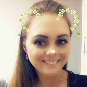 Meet your Posher, Crystal